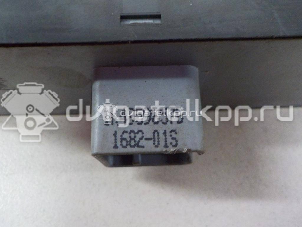 Фото Блок управления стеклоподъемниками  1K4959857B для Volkswagen Tiguan / Touran / Amarok S1B / Cc / Golf {forloop.counter}}