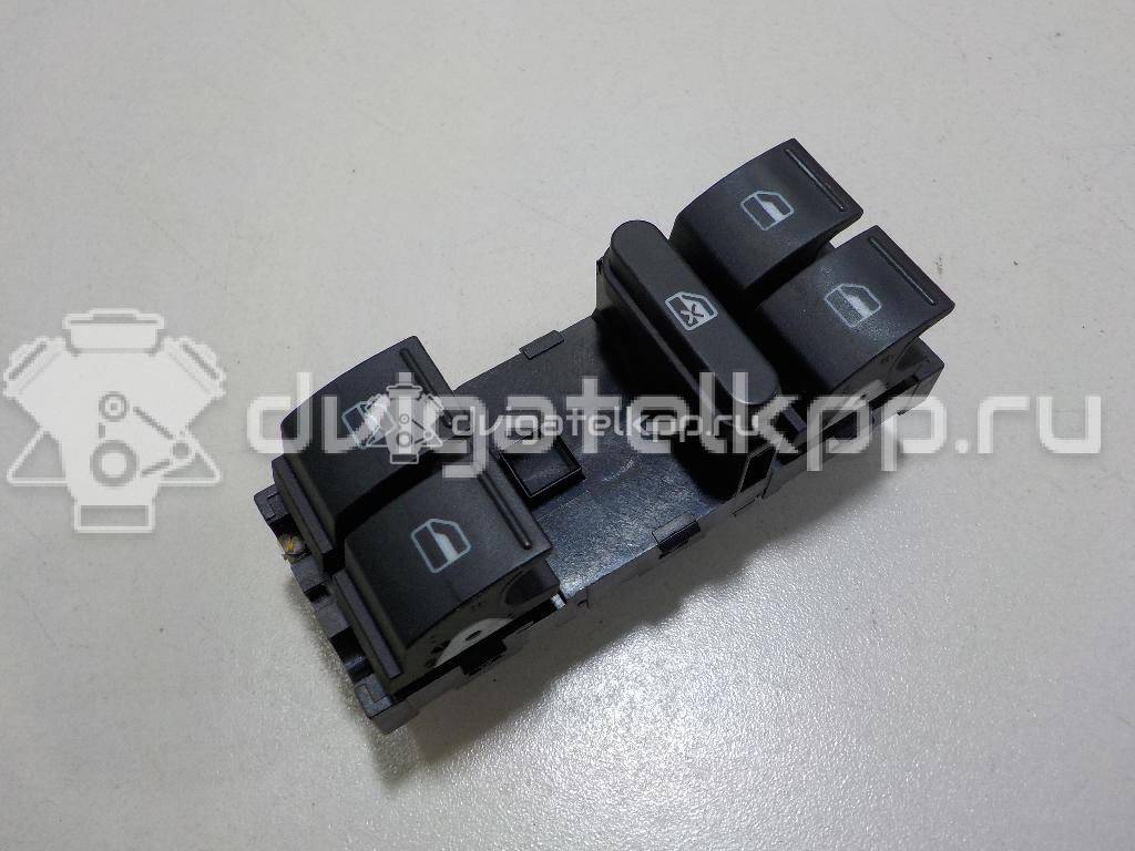 Фото Блок управления стеклоподъемниками  1K4959857B для Volkswagen Tiguan / Touran / Amarok S1B / Cc / Golf {forloop.counter}}