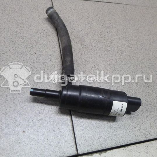 Фото Насос омывателя фар  3B0955681A для Volkswagen 1500,1600 / Scirocco / Tiguan / Touran / New Beetle