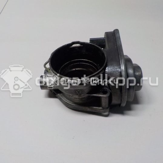 Фото Заслонка дроссельная электрическая для двигателя BXE для Skoda Octavia / Octaviaii 1Z3 / Superb 105 л.с 8V 1.9 л Дизельное топливо 038128063G