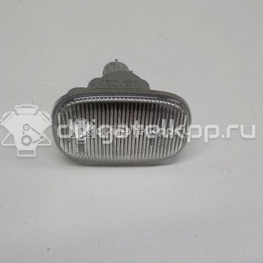 Фото Повторитель на крыло белый  8173002021 для Toyota Starlet / Carina / Rav 4 / Corolla