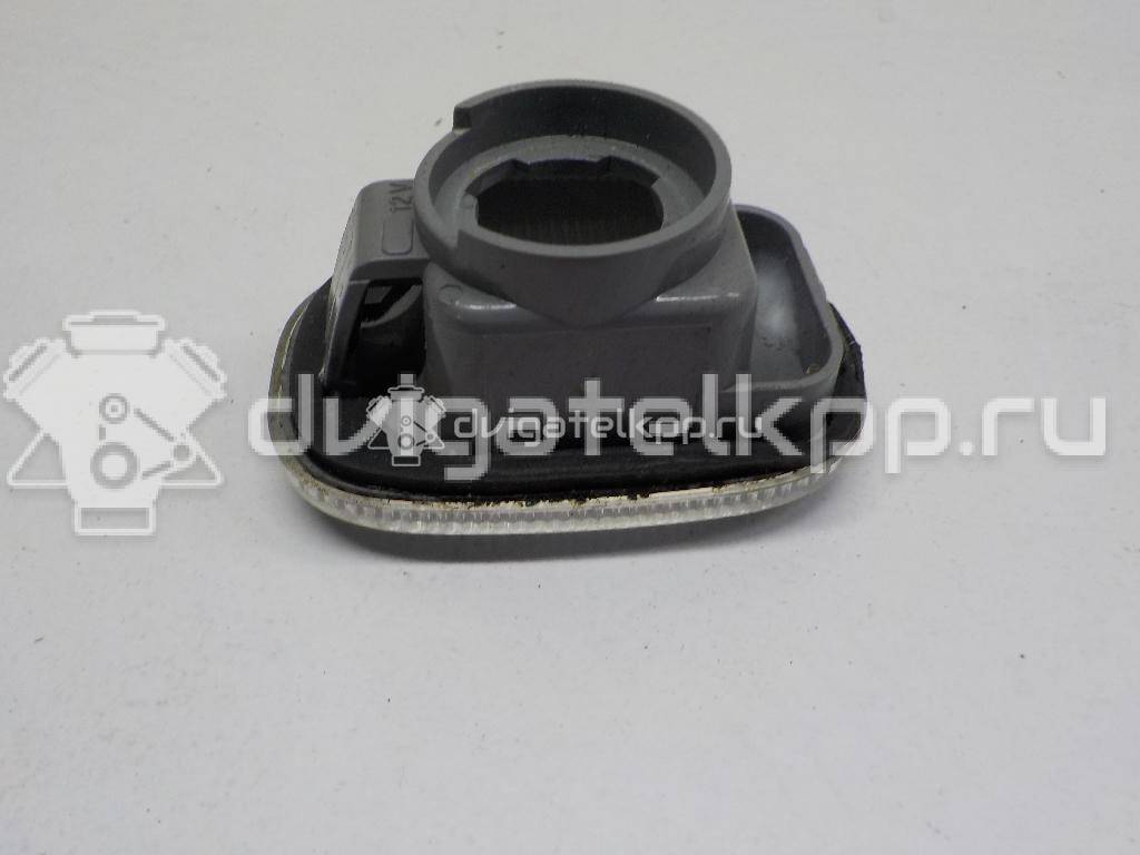 Фото Повторитель на крыло белый  8173002021 для Toyota Starlet / Carina / Rav 4 / Corolla {forloop.counter}}