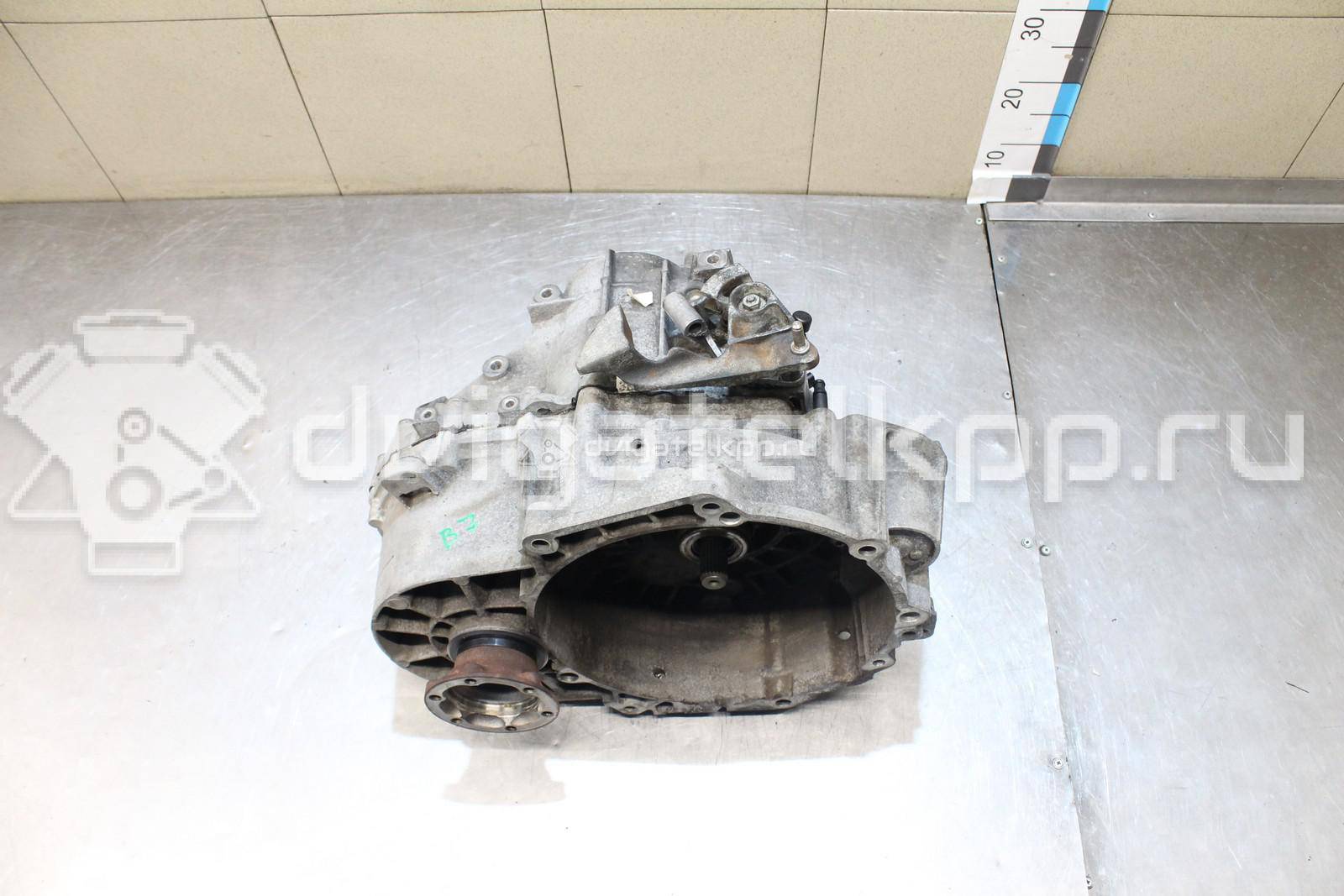 Фото Контрактная (б/у) МКПП для Volkswagen Tiguan / Cc / Sharan / Eos 1F7, 1F8 / Golf 140 л.с 16V 2.0 л CFFB Дизельное топливо 02Q300050E {forloop.counter}}