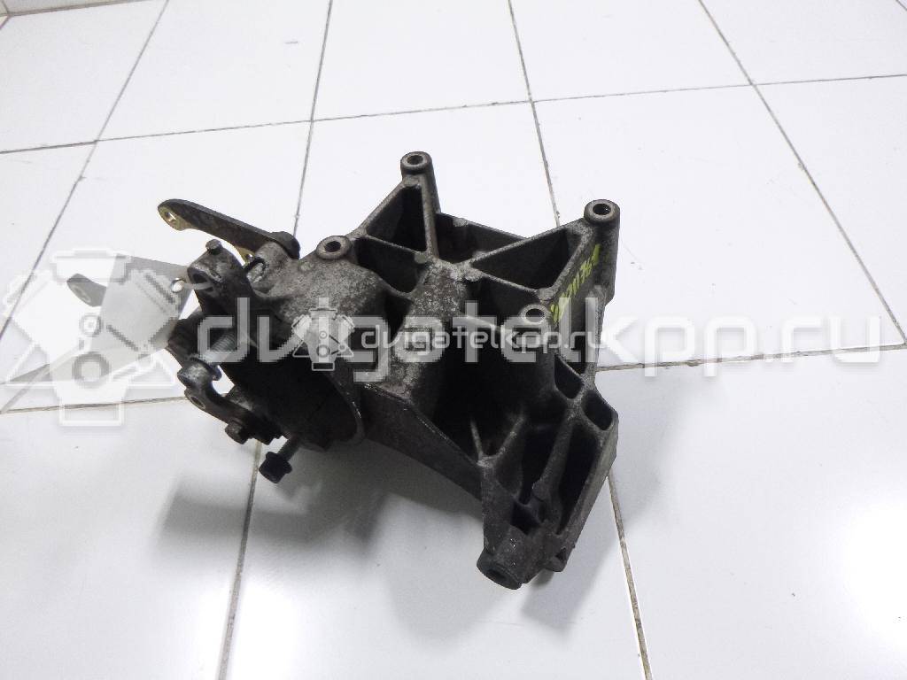 Фото Кронштейн генератора для двигателя M43 B19 (194E1) для Bmw Z3 E36 / 3 116-118 л.с 8V 1.9 л бензин 12311247646 {forloop.counter}}