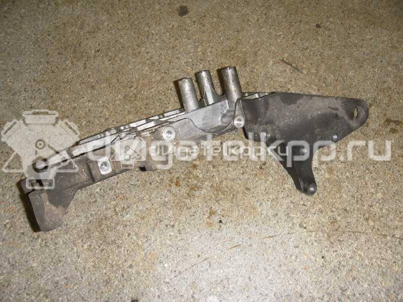 Фото Кронштейн генератора для двигателя B 5244 SG2 для Volvo S80 / V70 / S60 140 л.с 20V 2.4 л Бензин/газ {forloop.counter}}