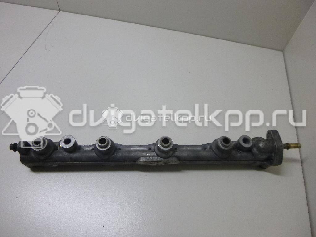 Фото Рейка топливная (рампа) для двигателя BP (DOHC) для Mazda / Ford Australia / Eunos 125-130 л.с 16V 1.8 л бензин 1077690 {forloop.counter}}