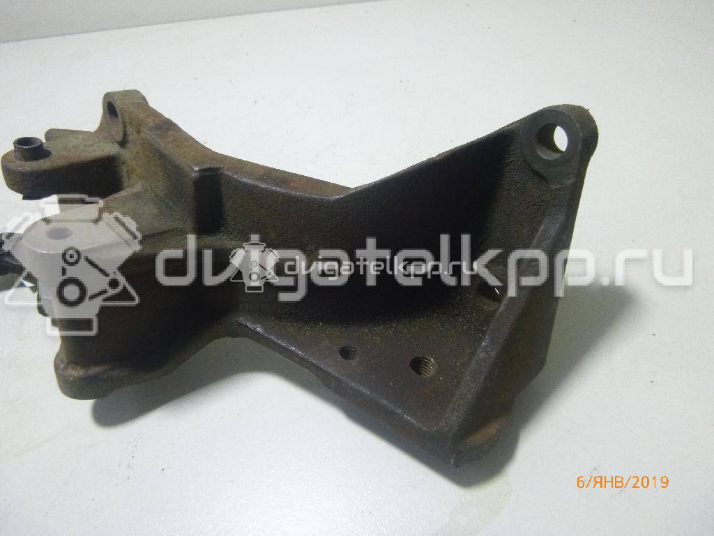 Фото Кронштейн генератора для двигателя BP (DOHC) для Mazda / Ford Australia / Eunos 125-130 л.с 16V 1.8 л бензин {forloop.counter}}