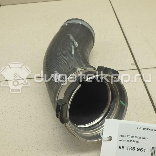 Фото Патрубок интеркулера  31338545 для Volvo V70 / V60 / Xc60 / S60 / S90