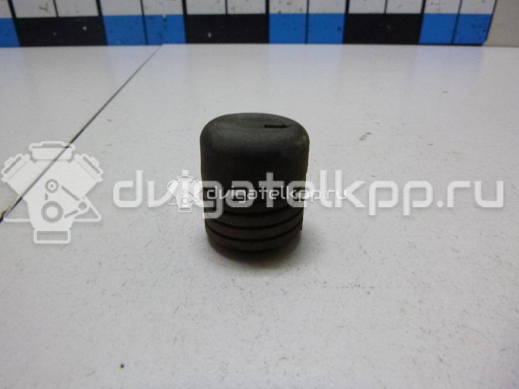 Фото Отбойник капота  MR473003 для Mitsubishi Lancer / Pajero / Colt / Mirage / Outlander {forloop.counter}}