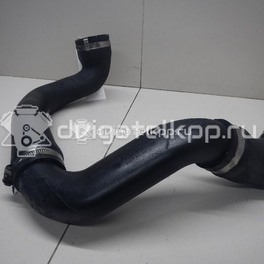 Фото Патрубок интеркулера  LR002589 для Land Rover Freelander