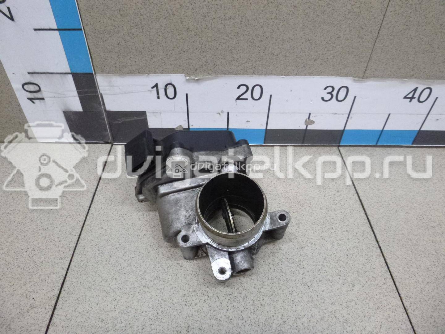 Фото Заслонка дроссельная электрическая  03l128063l для Skoda Roomster 5J / Octaviaii 1Z3 / Yeti 5L / Fabia / Octavia {forloop.counter}}