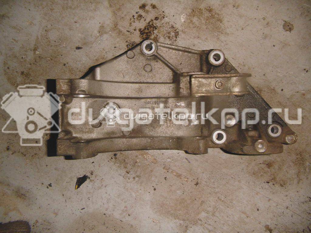 Фото Кронштейн генератора для двигателя RHR (DW10BTED4) для Peugeot / Citroen 136-140 л.с 16V 2.0 л Дизельное топливо 5706J5 {forloop.counter}}