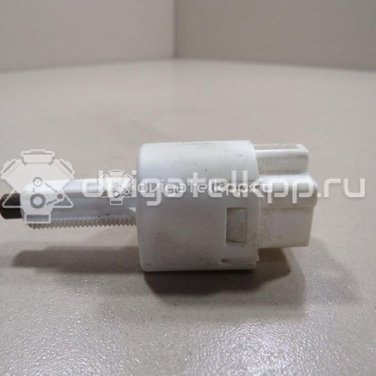 Фото Датчик включения стопсигнала  8434019025 для Toyota Dyna / Iq J1 / Land Cruiser / Hiace / Avensis