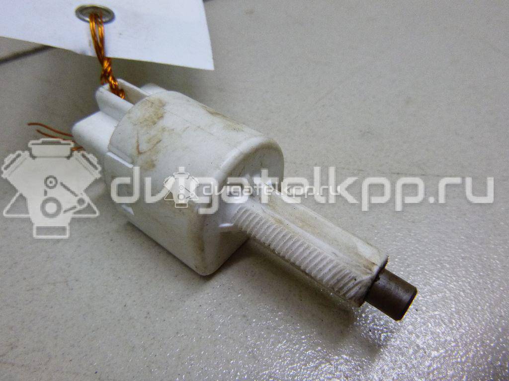 Фото Датчик включения стопсигнала  8434019025 для Toyota Dyna / Iq J1 / Land Cruiser / Hiace / Avensis {forloop.counter}}