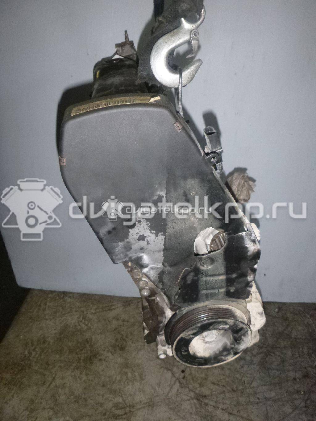 Фото Контрактный (б/у) двигатель AKL для Volkswagen / Seat 101 л.с 8V 1.6 л бензин 06A100032J {forloop.counter}}