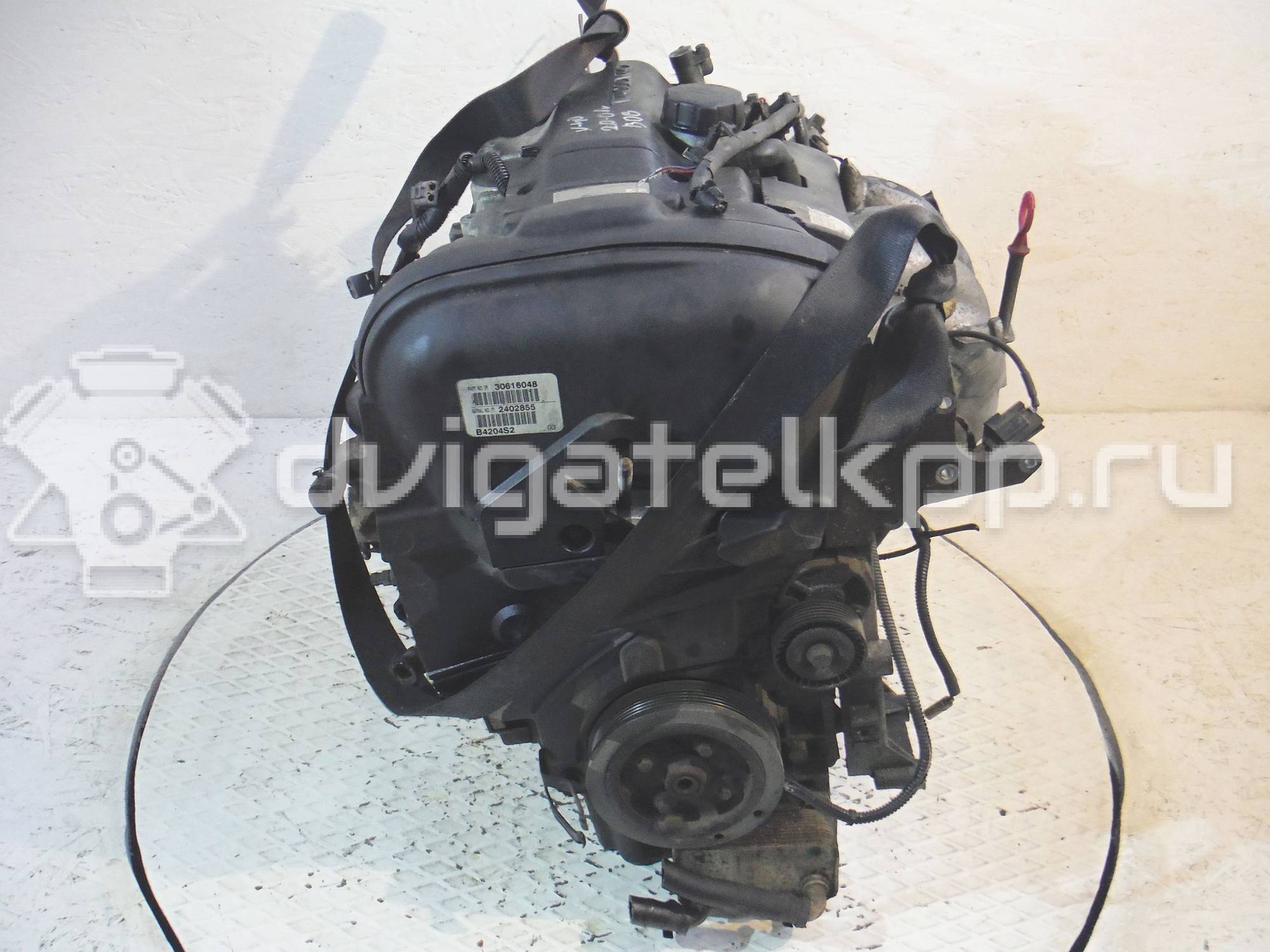 Фото Контрактный (б/у) двигатель B 4204 S2 для Volvo V40 / S40 136 л.с 16V 1.9 л бензин {forloop.counter}}