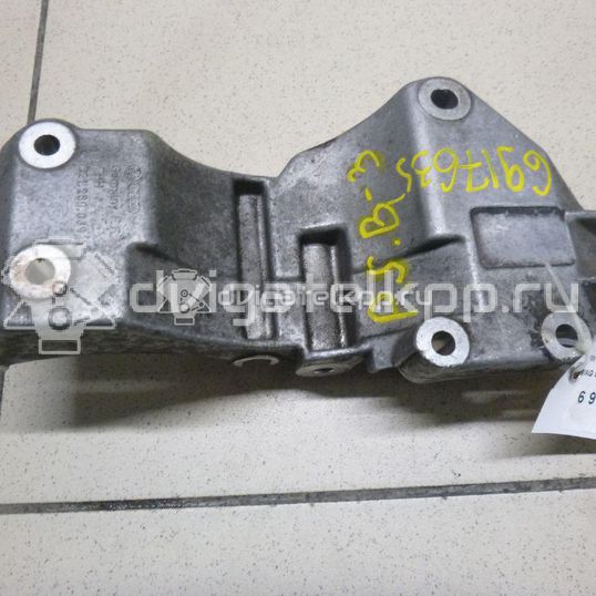 Фото Кронштейн генератора для двигателя AAA для Volkswagen Vento 1H2 / Golf / Jetta / Corrado 53I 174 л.с 12V 2.8 л бензин 021260089A