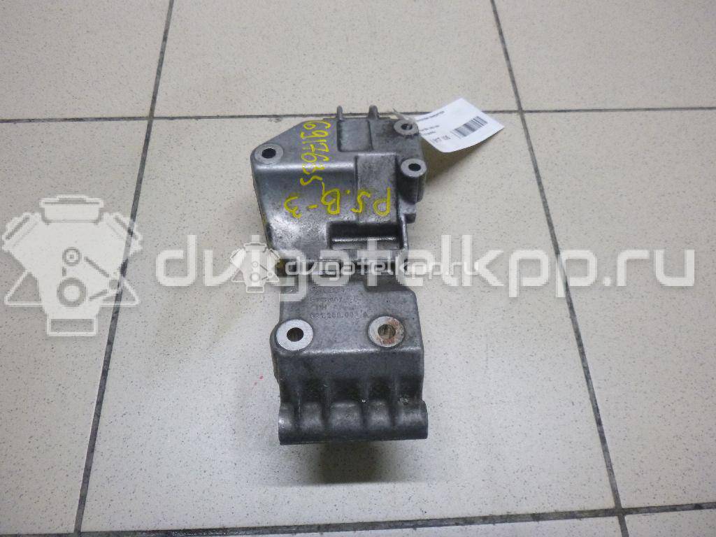 Фото Кронштейн генератора для двигателя AAA для Volkswagen Vento 1H2 / Golf / Jetta / Corrado 53I 174 л.с 12V 2.8 л бензин 021260089A {forloop.counter}}