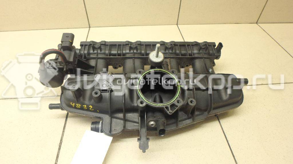 Фото Коллектор впускной для двигателя CCTA для Volkswagen / Audi 200 л.с 16V 2.0 л бензин 06J133201BH {forloop.counter}}