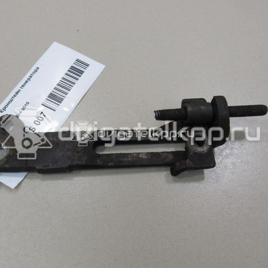 Фото Кронштейн генератора для двигателя M16A для Maruti Suzuki / Suzuki / Fiat 106-120 л.с 16V 1.6 л бензин 1156064J00