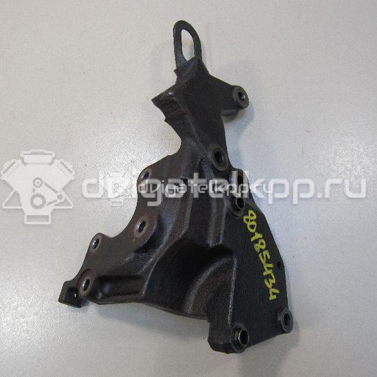 Фото Кронштейн генератора для двигателя J20A для Maruti Suzuki / Suzuki / Chevrolet / Geo / Maruti 120-129 л.с 16V 2.0 л бензин 1156080J00