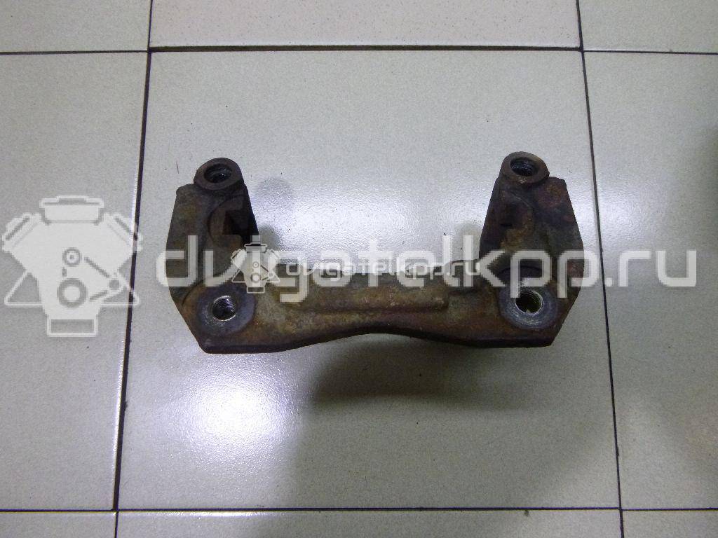 Фото Скоба суппорта переднего правого  4772142091 для Toyota Iq J1 / Prius / Verso / Rav 4 / Yaris {forloop.counter}}