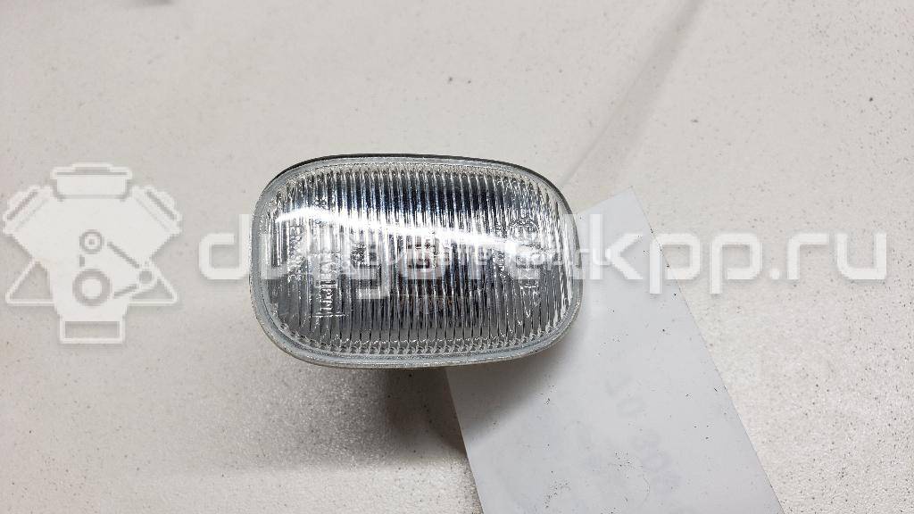 Фото Повторитель на крыло белый  8173002023 для Toyota Carina / Starlet / Prius / Rav 4 / Mr 2 {forloop.counter}}