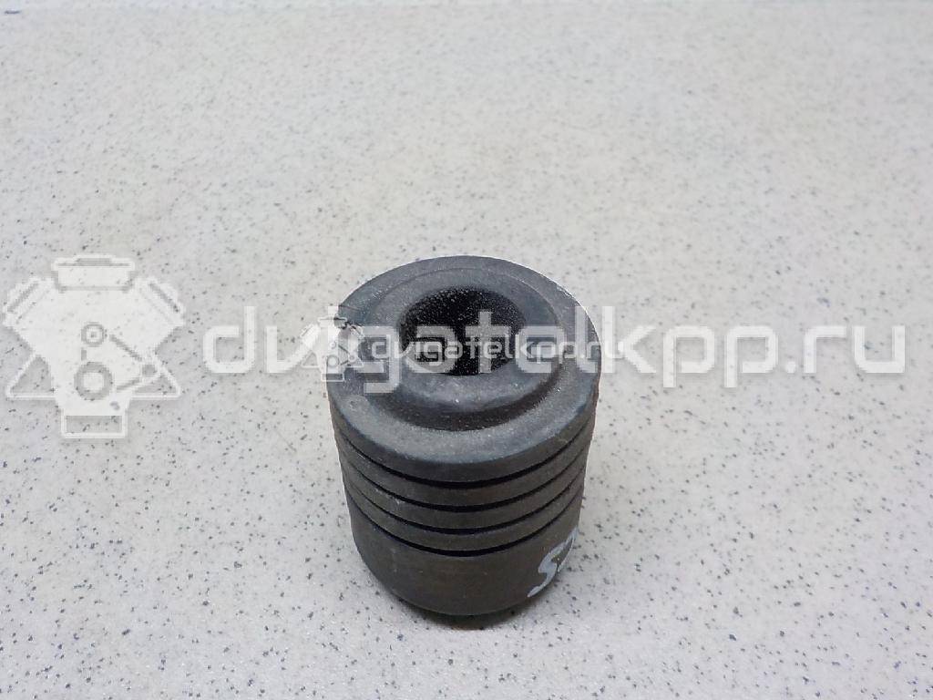 Фото Отбойник капота  mr473003 для Mitsubishi Lancer / Pajero / Colt / Mirage / Outlander {forloop.counter}}