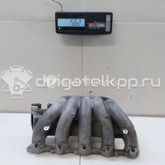 Фото Коллектор впускной для двигателя B 5244 S для Volvo V40 170 л.с 20V 2.4 л Superplus (98/99) неэтилированный 8699533