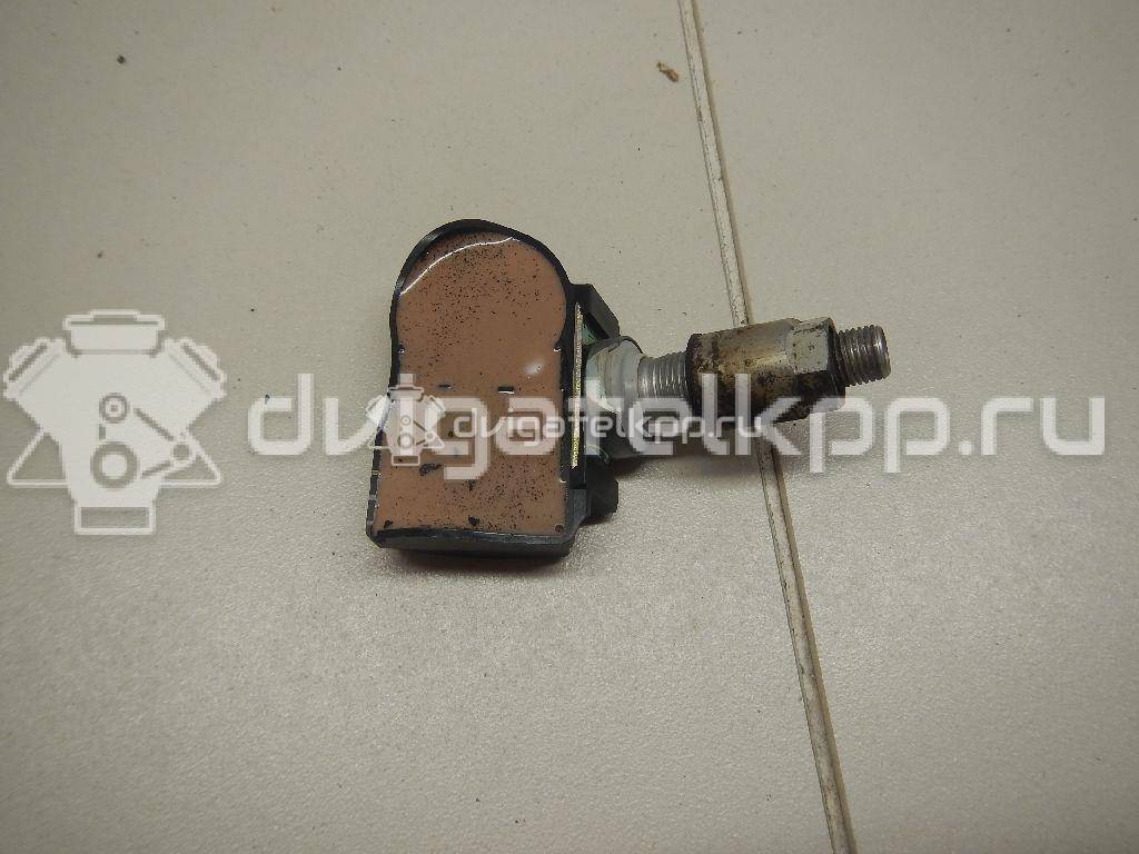 Фото Датчик давления в шине  LR066378 для Land Rover Freelander / Range Rover / Discovery / Defender L316 {forloop.counter}}