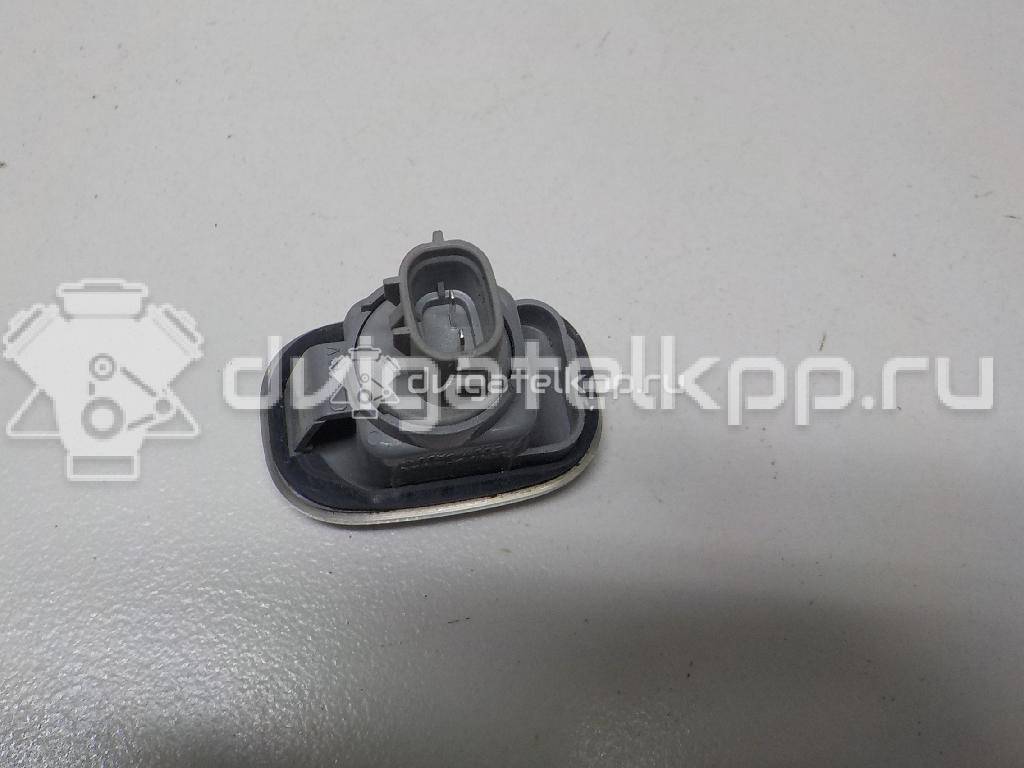 Фото Повторитель на крыло белый  8173002023 для Toyota Carina / Starlet / Prius / Rav 4 / Mr 2 {forloop.counter}}