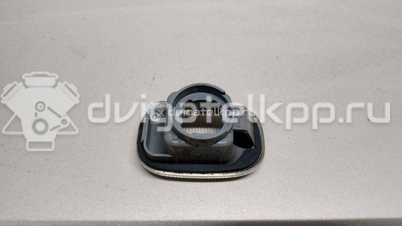 Фото Повторитель на крыло белый  8173002023 для Toyota Carina / Starlet / Prius / Rav 4 / Mr 2 {forloop.counter}}