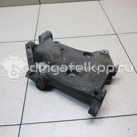 Фото Кронштейн генератора  11910bm700 для Nissan Sunny / Bluebird / Avenir / Primera / Almera