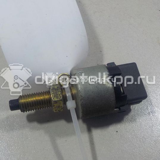 Фото Датчик включения стопсигнала  MB596608 для Mitsubishi Pajero / Galant / L / Space / Mirage