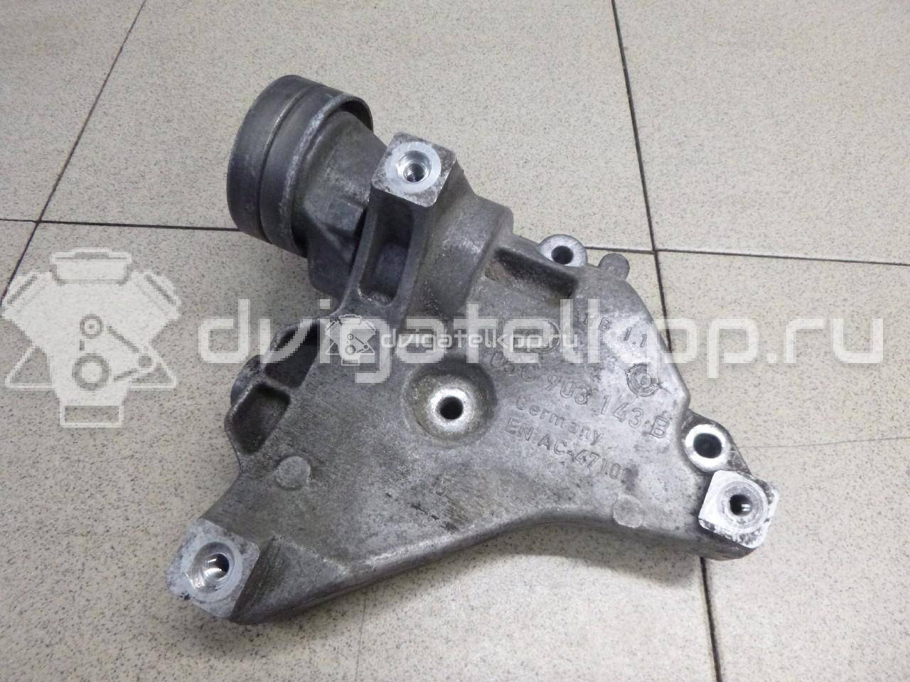 Фото Кронштейн генератора  03C903143B для Volkswagen Tiguan / Jetta {forloop.counter}}