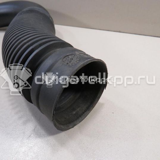 Фото Патрубок воздушного фильтра  8200238305 для Mahindra Renault / Renault / Dacia