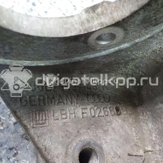 Фото Кронштейн генератора  06b903143n для Skoda Superb