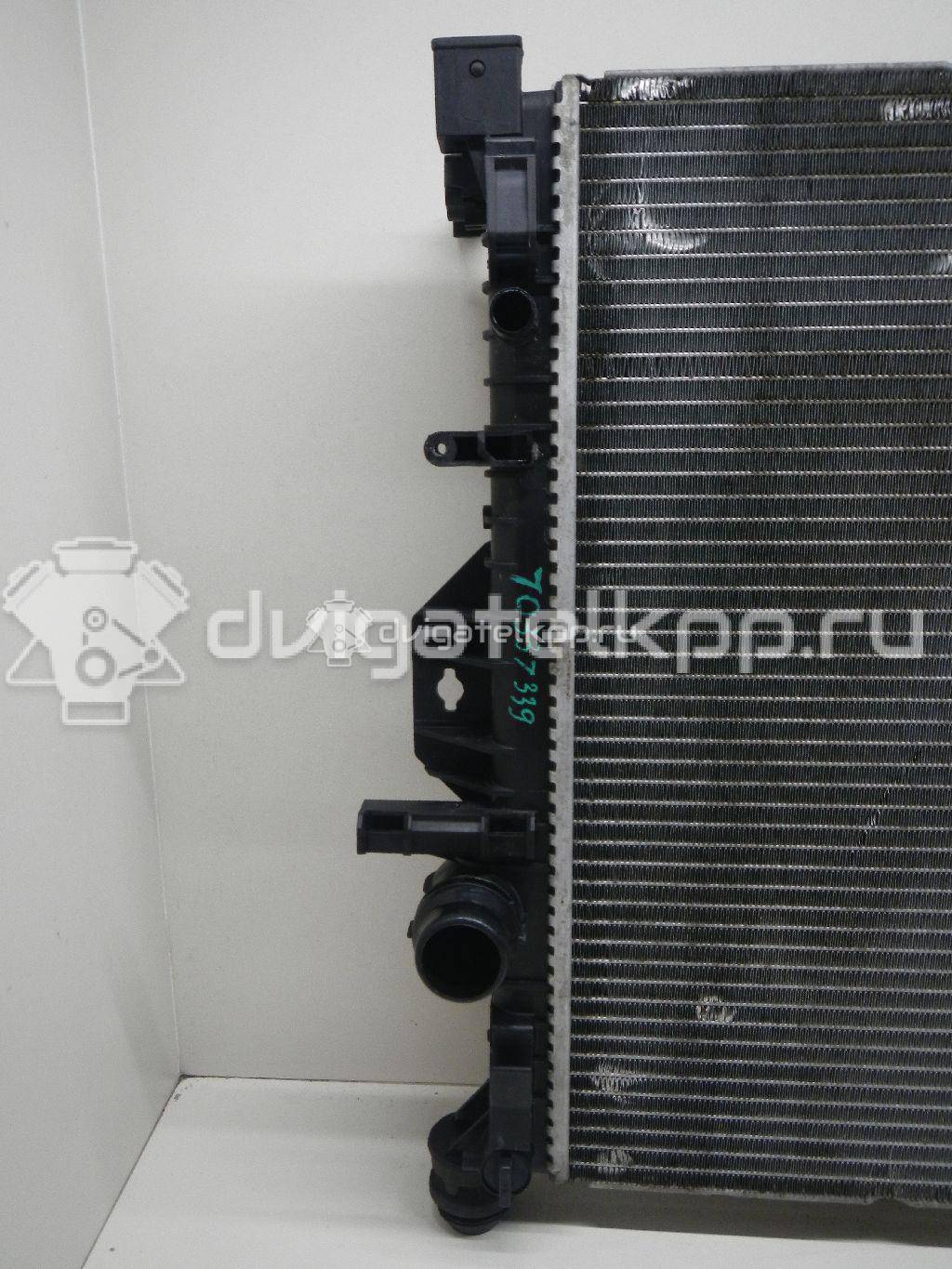 Фото Радиатор основной  lr039530 для Ford Focus / C-Max / Galaxy / Grand / Kuga {forloop.counter}}