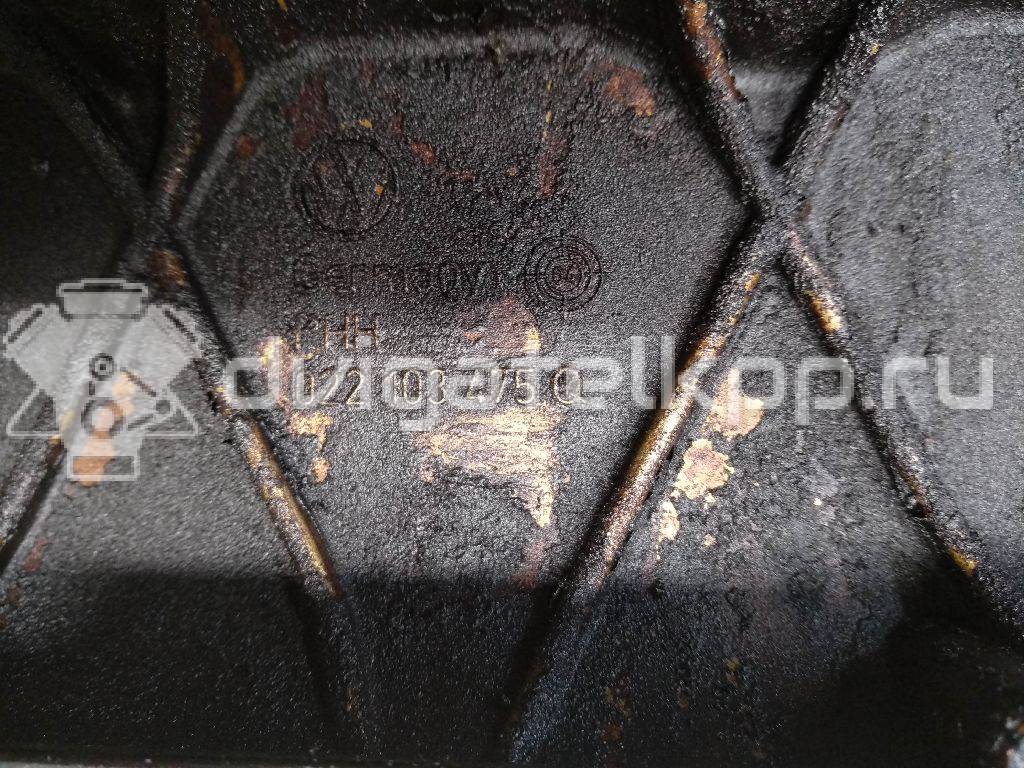 Фото Крышка головки блока (клапанная) для двигателя BAA для Volkswagen Touareg 220 л.с 24V 3.2 л бензин 022103429L {forloop.counter}}