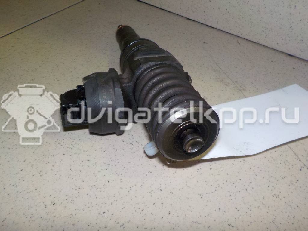 Фото Форсунка дизельная электрическая  038130073BR для Volkswagen Caddy {forloop.counter}}