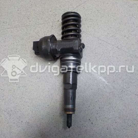 Фото Форсунка дизельная электрическая  038130079FX для Skoda Superb