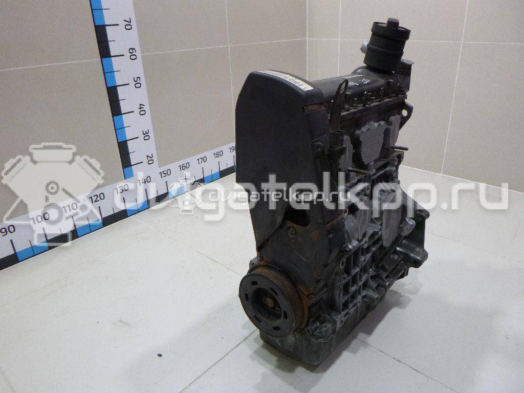 Фото Контрактный (б/у) двигатель AKL для Volkswagen / Seat 101 л.с 8V 1.6 л бензин 06A100098X {forloop.counter}}