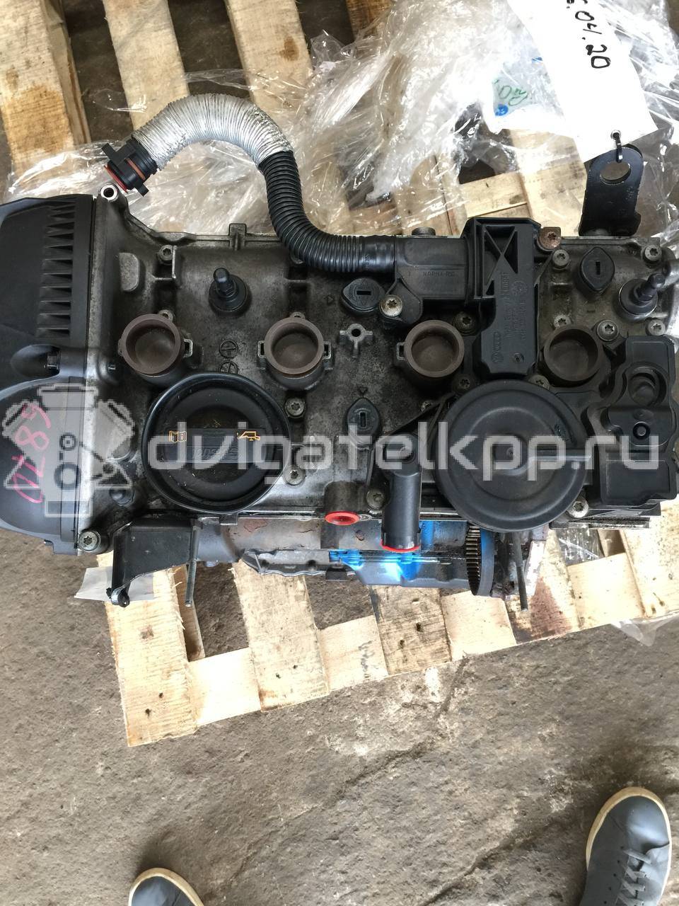 Фото Контрактный (б/у) двигатель CCTB для Volkswagen Passat / Tiguan 170 л.с 16V 2.0 л бензин 06J100033R {forloop.counter}}