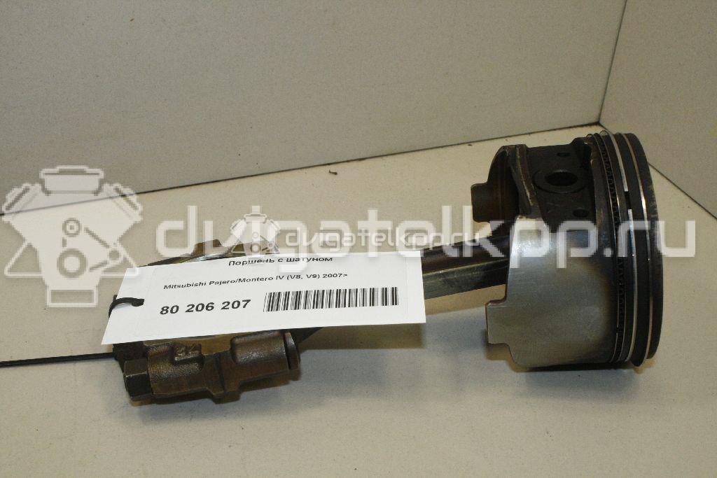 Фото Поршень с шатуном для двигателя 6G74 (SOHC 24V) для Mitsubishi Magna / Verada / Diamante / Pajero / L 180-247 л.с 24V 3.5 л Бензин/спирт {forloop.counter}}