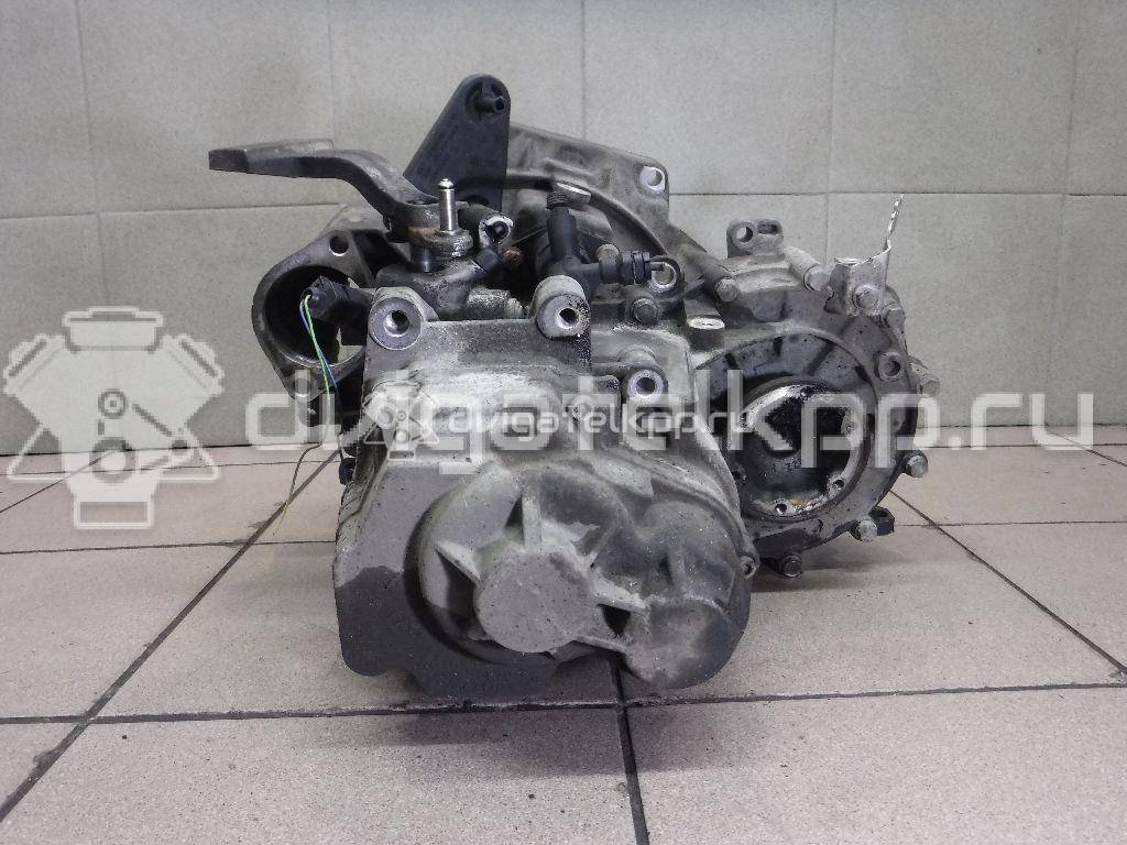 Фото Контрактная (б/у) МКПП для Volkswagen Passat / Touran / Jetta / Golf 105 л.с 8V 1.9 л BXE Дизельное топливо 02S300046R {forloop.counter}}