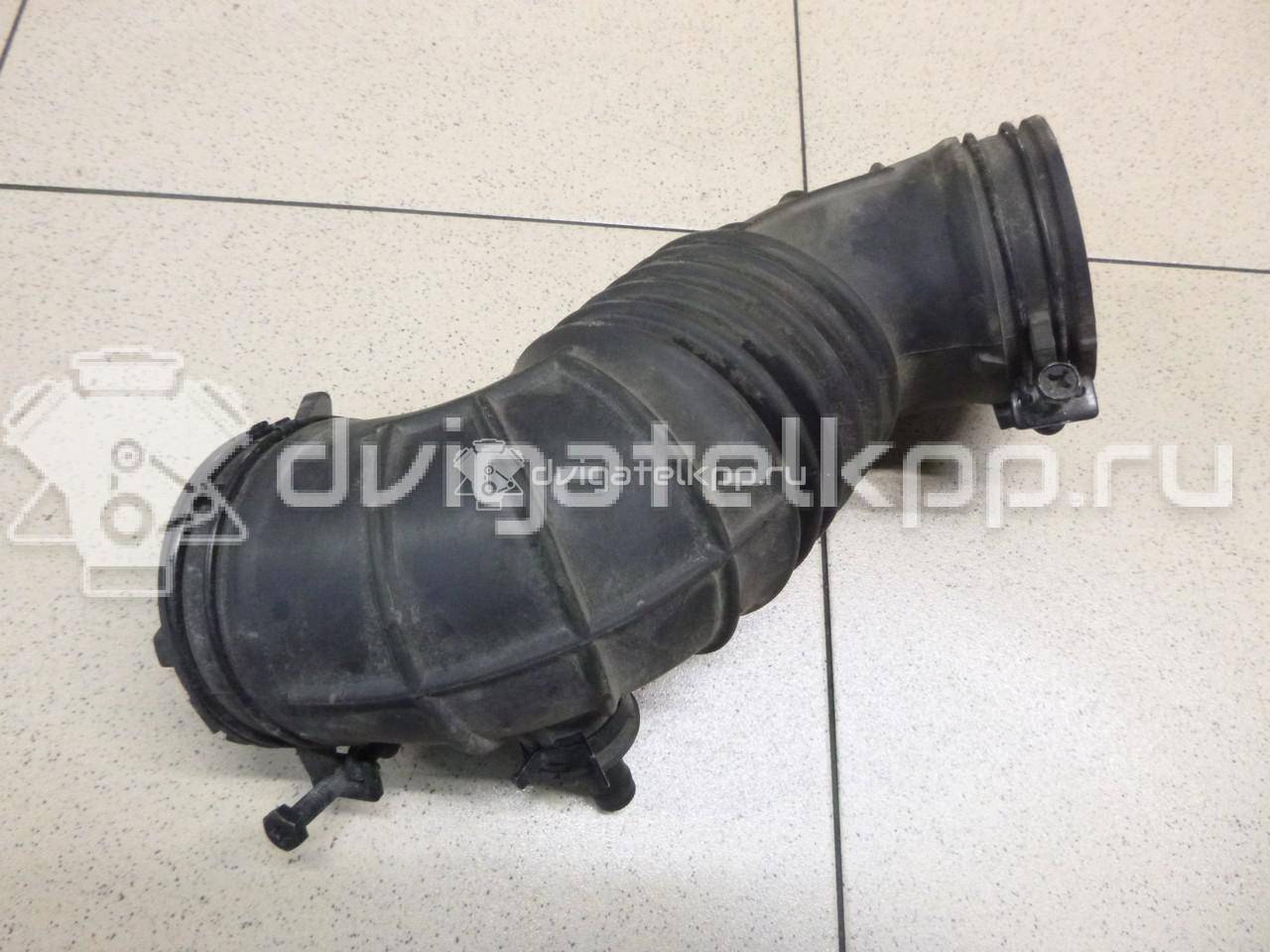 Фото Гофра воздуховода для двигателя G4FG для Hyundai / Kia 121-124 л.с 16V 1.6 л бензин 281403X000 {forloop.counter}}