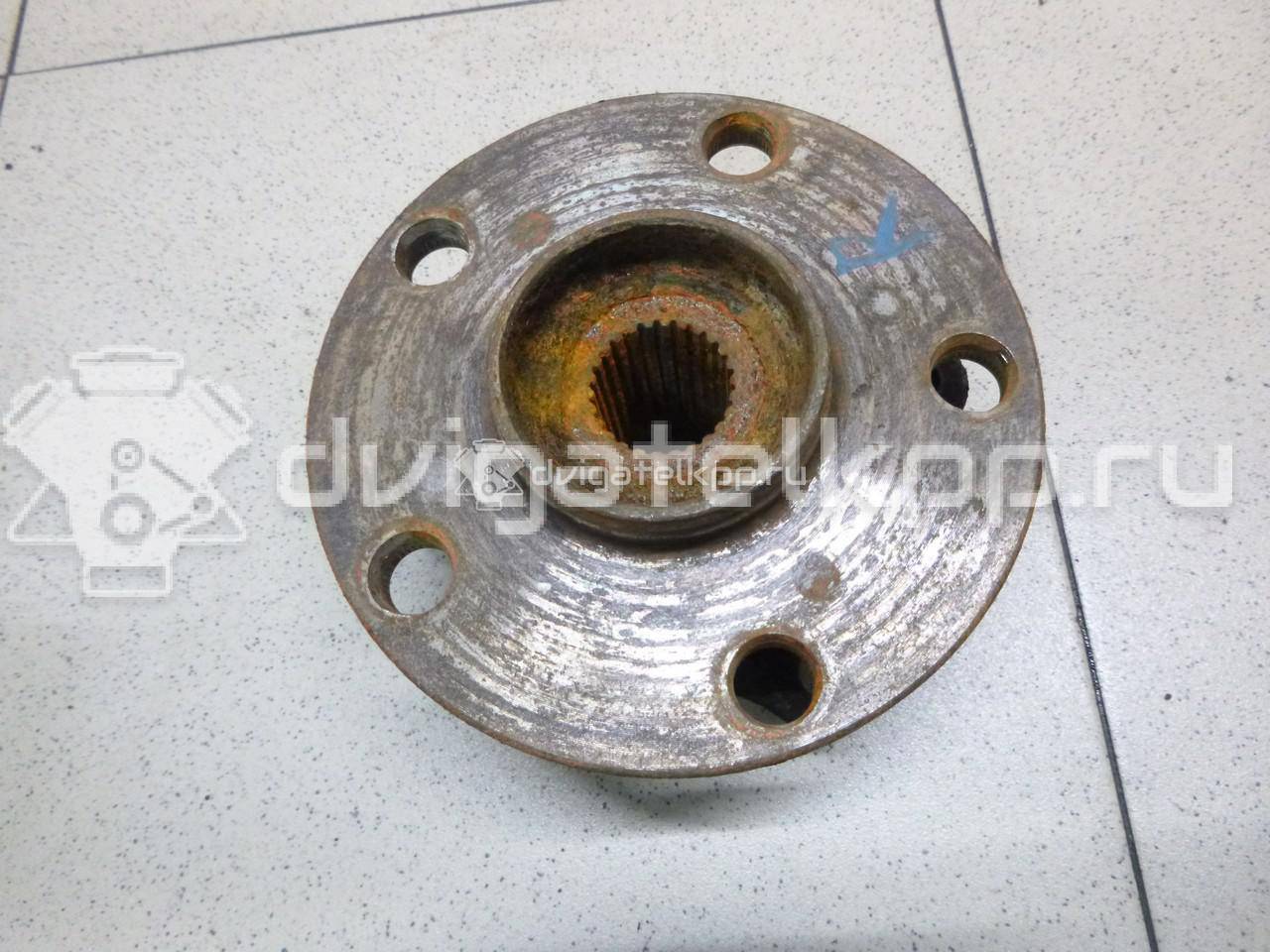 Фото Ступица передняя  4355002010 для Toyota Avensis / Alphard / Prius / Verso / Rav 4 {forloop.counter}}