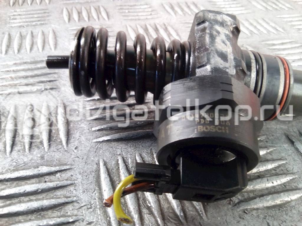 Фото Форсунка дизельная электрическая  038130073AA для volkswagen  Golf 4 (1997-2004) {forloop.counter}}