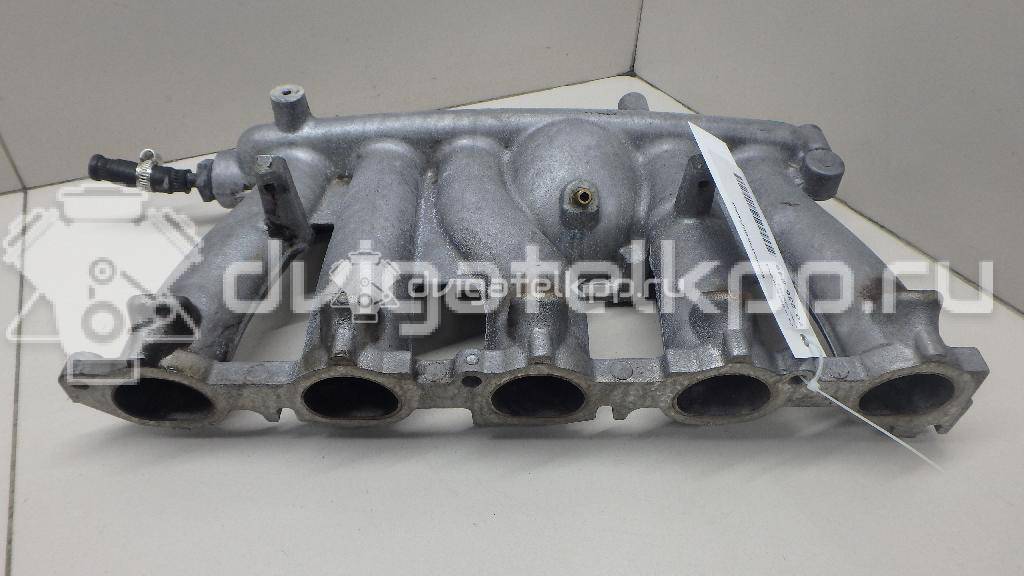 Фото Коллектор впускной для двигателя B 5234 T3 для Volvo C70 / S70 Ls / V70 / S60 239-250 л.с 20V 2.3 л бензин 8250393 {forloop.counter}}