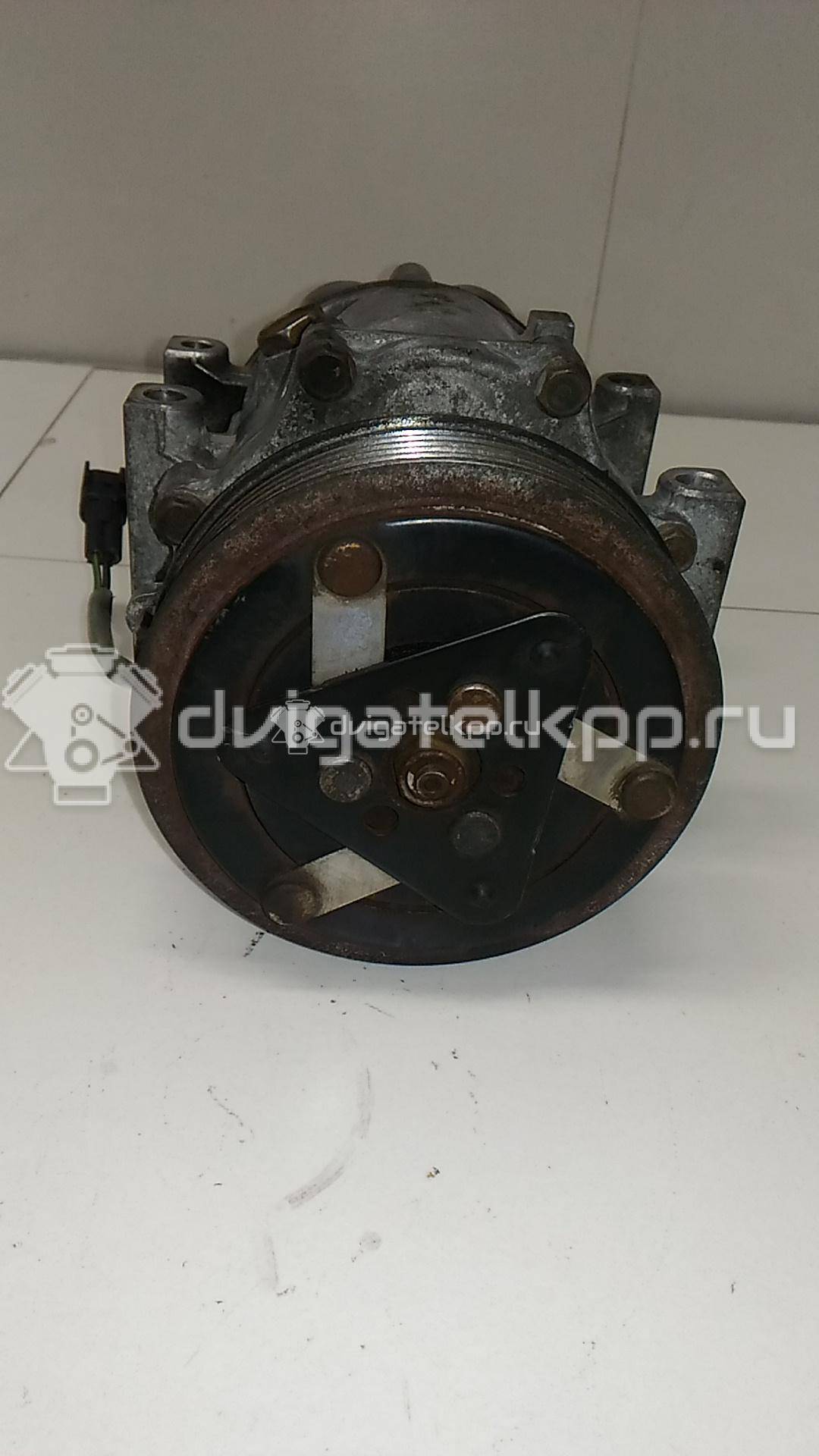 Фото Компрессор системы кондиционирования  3m5h19d629hc для Ford Focus / Kuga / C-Max {forloop.counter}}